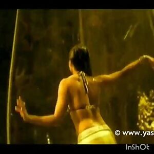 Rani Mujherjee bikini shot in Hadippa... memories!!