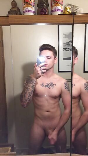 Pm me, super horny😝