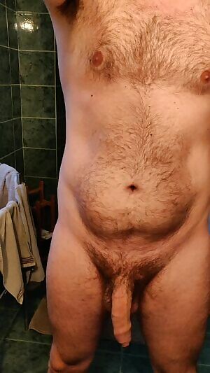 big cock and balls hanging, looking for some starving tongue to slap 🤪