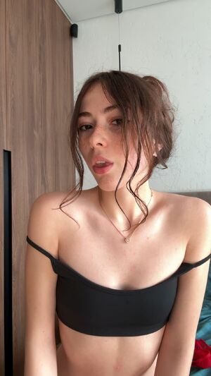 my tongue is very pink during ahegao