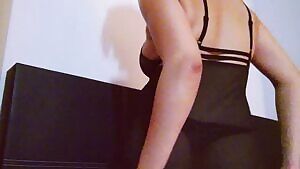 Another spanking new GIF ;p