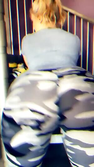 Alexis Texas twerking