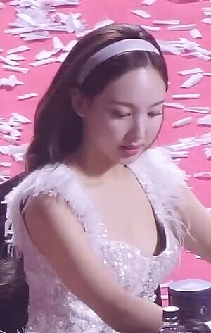 Twice - Nayeon's almost nip slip