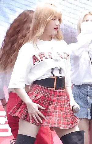 CLC - Seunghee Gorgeous Hips