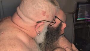 Bears Bear Beard Daddy Foreplay