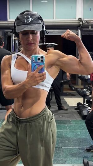Muscle Mommies Muscles Muscular Girl