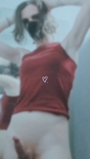TS Tiktok Big Dick Changing Room