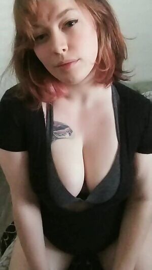 A drop & some ass, new haircut has me feeling playful.