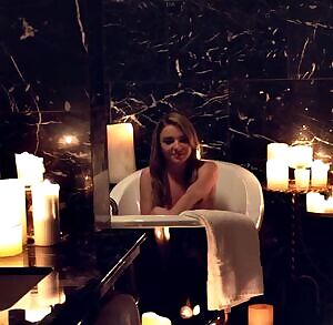 Valerie Lynn Smith fine fit plot in 'Ryde'