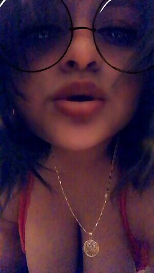 I’m my pussy, get a taste, pack in my dripping pussy 💦