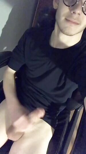 Who wants to be my Valentine's date?