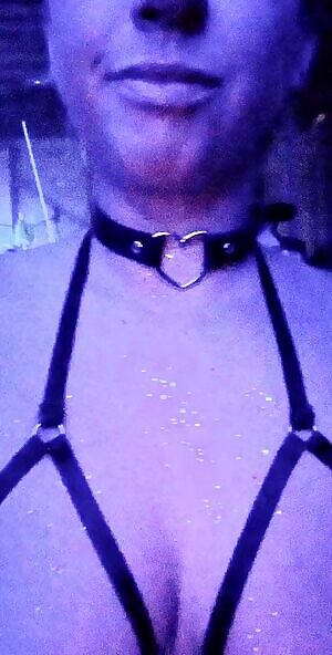 Finally! get to let my tits hang!