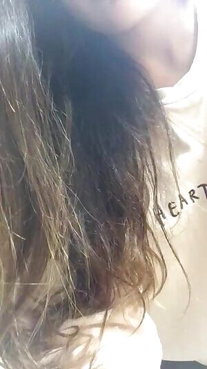 I want to see some nut on that bitch. Kik: superboy329