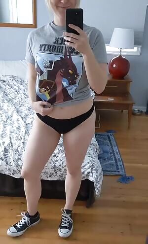 A tit and a smile. 🤗