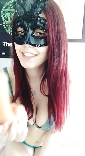 irst post here! 🙈 Working on my deep throating... anyone wanna help me practice? 😉