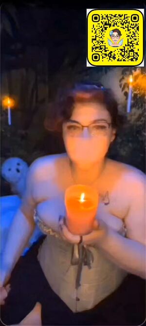 Shaking Orgasms Anal Camgirl Chubby Glasses