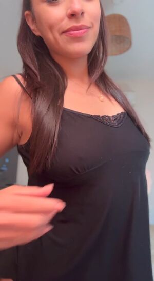 Real Tease Amateur Dress Latina Mistress