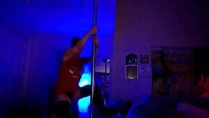 Come save me, I'm getting dizzy 😱😵