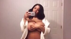 Big ass titties 🤤