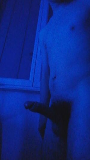 Hot Guys 19 Years Old Jerk Off