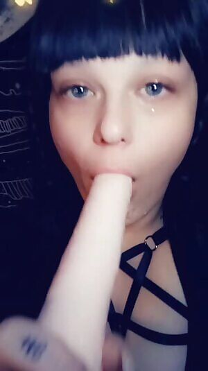 May I please have More? 🖤