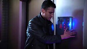 Chloe Bennet - Daisy Johnson AKA Quake - Agents of SHIELD s06e04