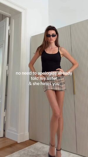 Celebs Celebrity Long Legs Model