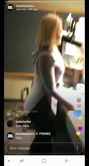 Booty sideview in leggings