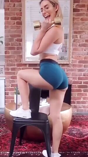 Slo mo booty