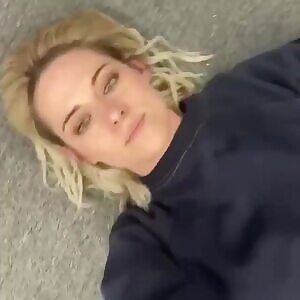 I wanna jerk off all over Kristen Stewart’s face