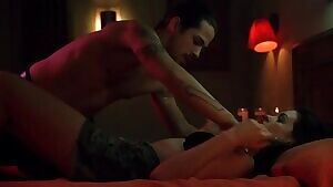 Playing with Anne Hathaway's boobs would be amazing!