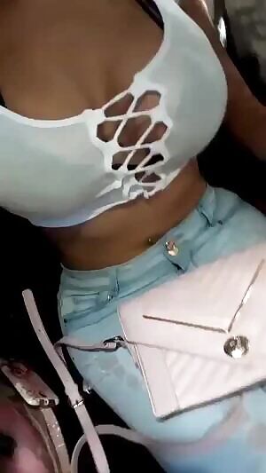 A useful hole in her pants