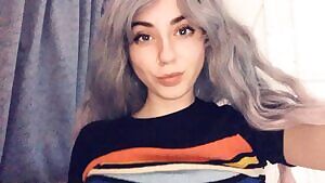 I’m in my dorm watching Netflix tonight, wanna chill with me? ;p I’m around for vanilla and domme play— 420 and friendly! //   💕🌸