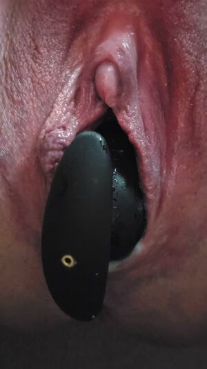 Big Clits Clit Gape Huge Dildo
