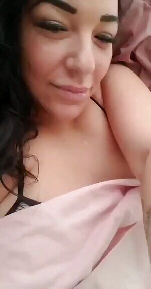 Sabrina telling everyone to stay inside .. and play with her 🤤