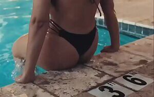 Imagine that jiggle on you....