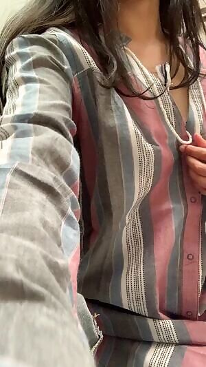 Snap buttons for convenience 😋🐻😂