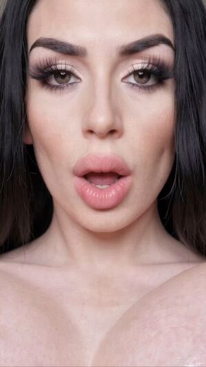Flawed Boltons Big Tits Bimbo Bimbofication