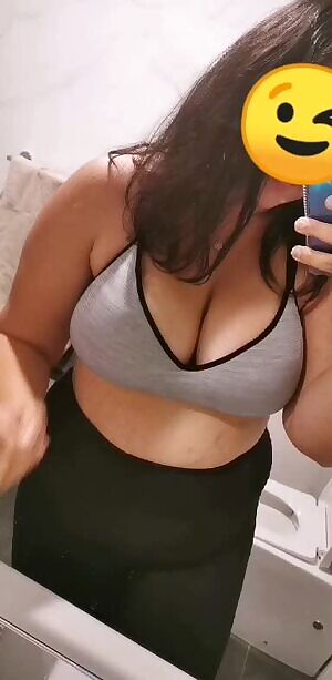 Pre shower titty drop