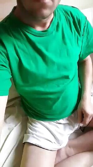 Browsing reddit on a lazy day