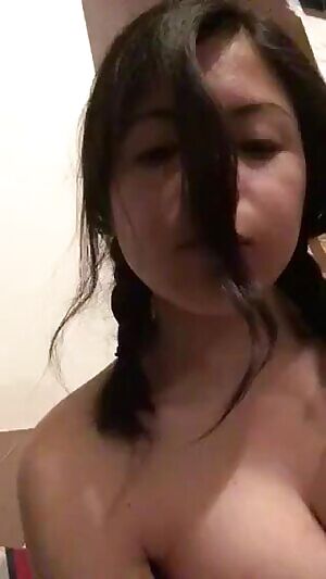 Well, the answer to my last post is... I'll be turning 20 in a few weeks 💕 now i feel old, some people told i look underage and some others told i look like 23 😹