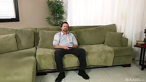 Rebel Lynn seduces her stepdad