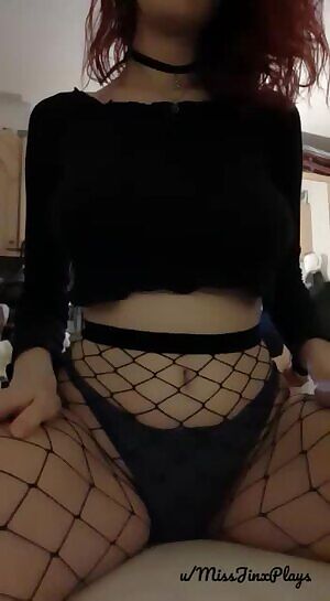 Thought I should try on fishnets😊