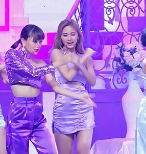 TWICE - Tzuyu