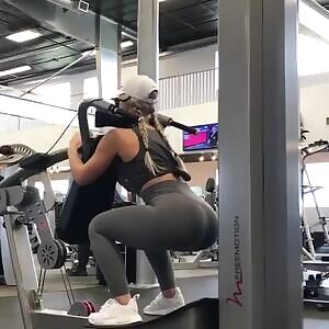 Julieannafleming BIG booty