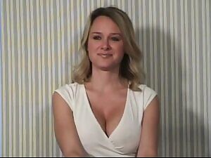 Actress with big boobs get pied