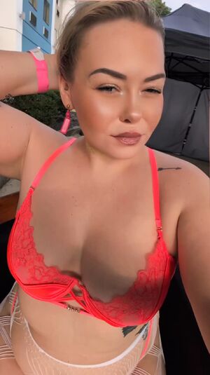 Amateur Blonde Hotwife OnlyFans Pawg