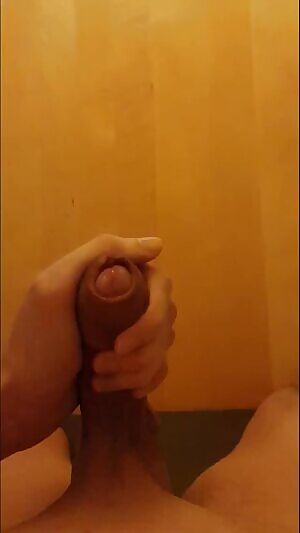 I need someone to cum on ...