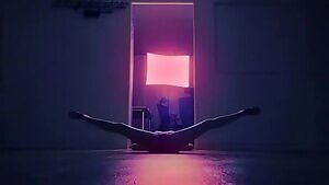 Waveya Miu pointing out where she want