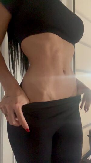 Girlfriend Experience Belly Button Findom Goddess